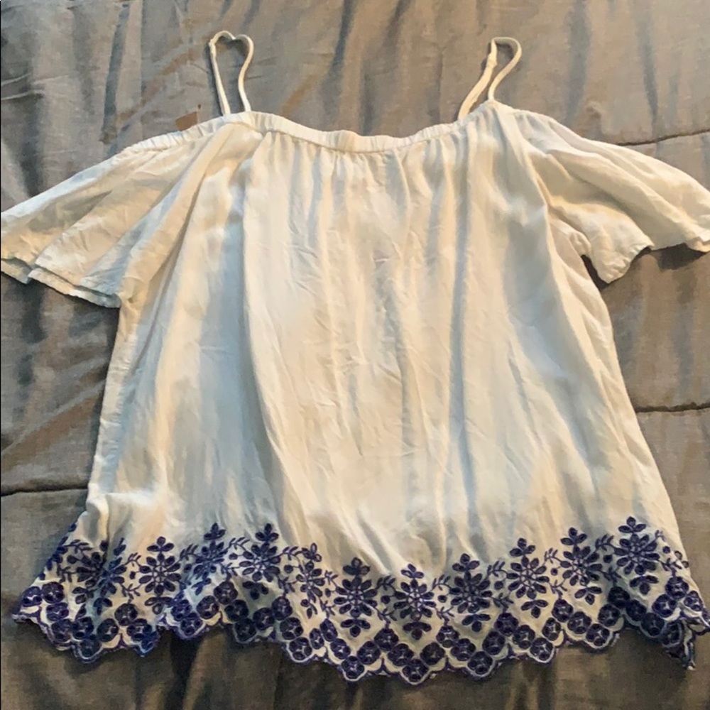 Off-the-shoulder tank top